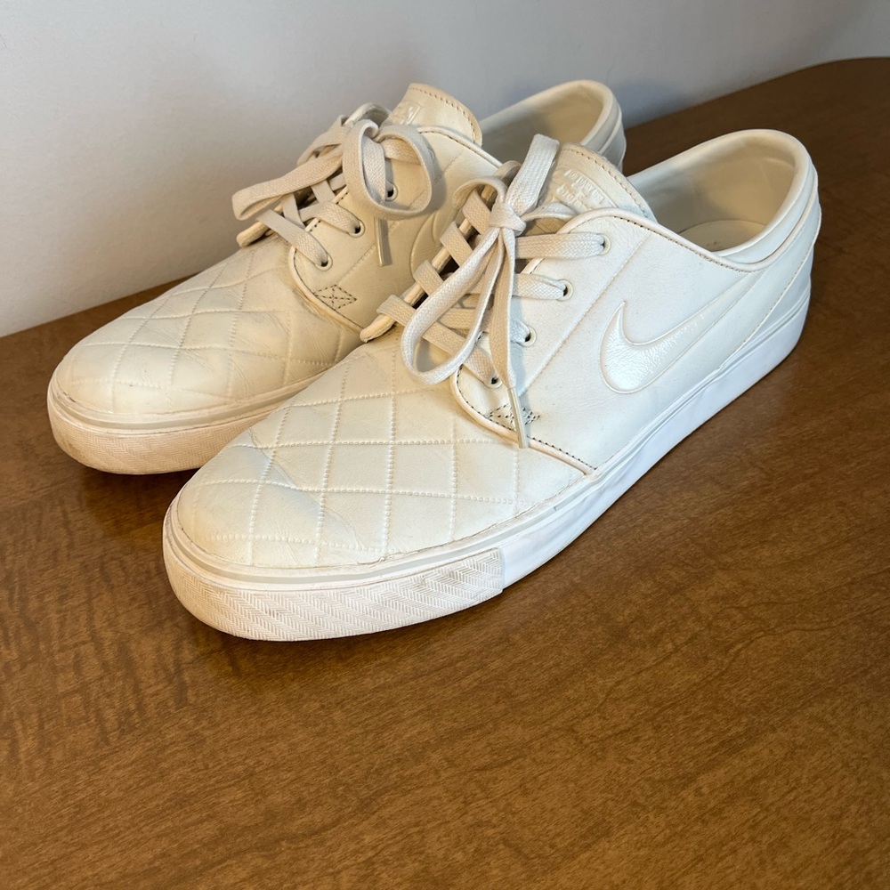 Men’s Nike SB Sneakers - Picture 2 of 12
